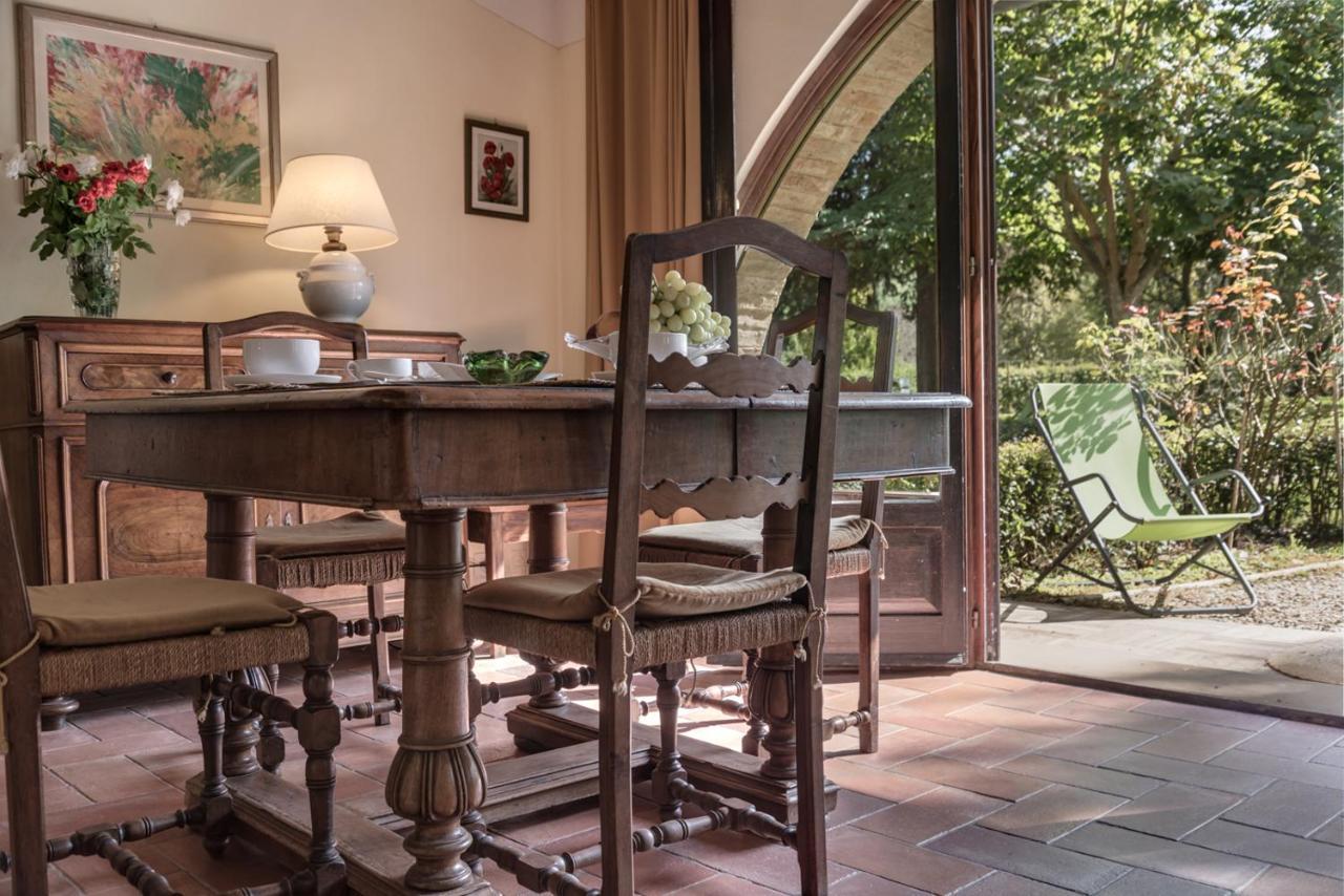 Borgo Al Cerro Aparthotel Casole d'Elsa Bagian luar foto