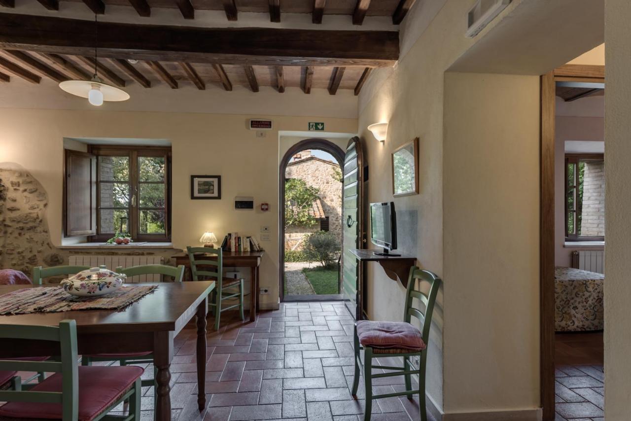 Borgo Al Cerro Aparthotel Casole d'Elsa Bagian luar foto