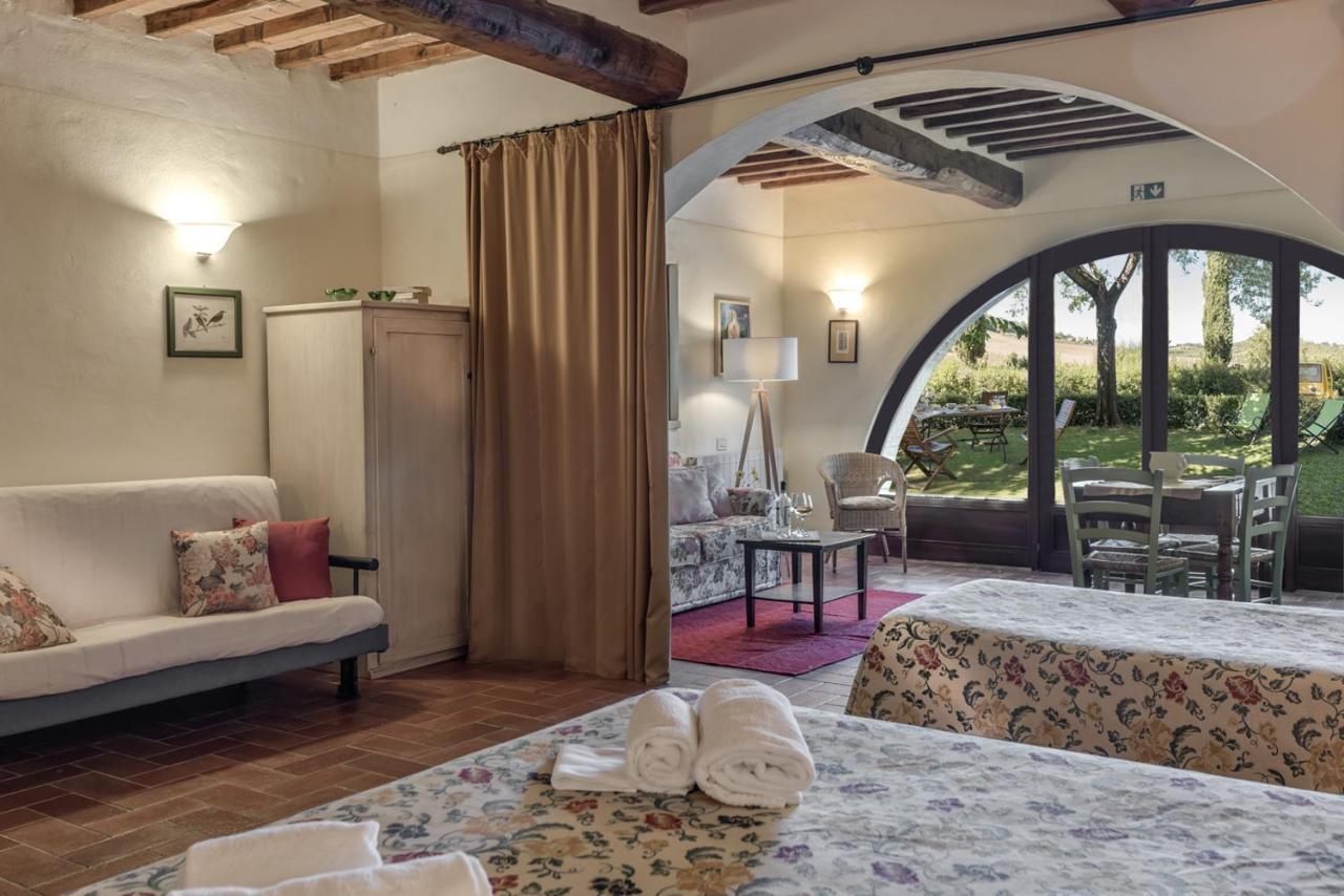 Borgo Al Cerro Aparthotel Casole d'Elsa Bagian luar foto