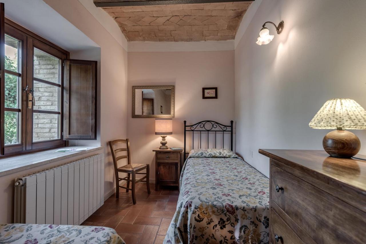 Borgo Al Cerro Aparthotel Casole d'Elsa Bagian luar foto
