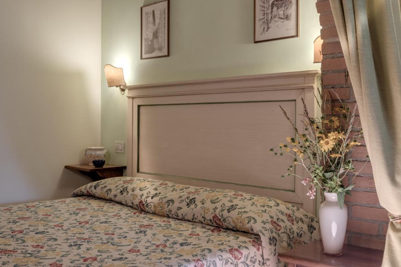 Borgo Al Cerro Aparthotel Casole d'Elsa Bagian luar foto