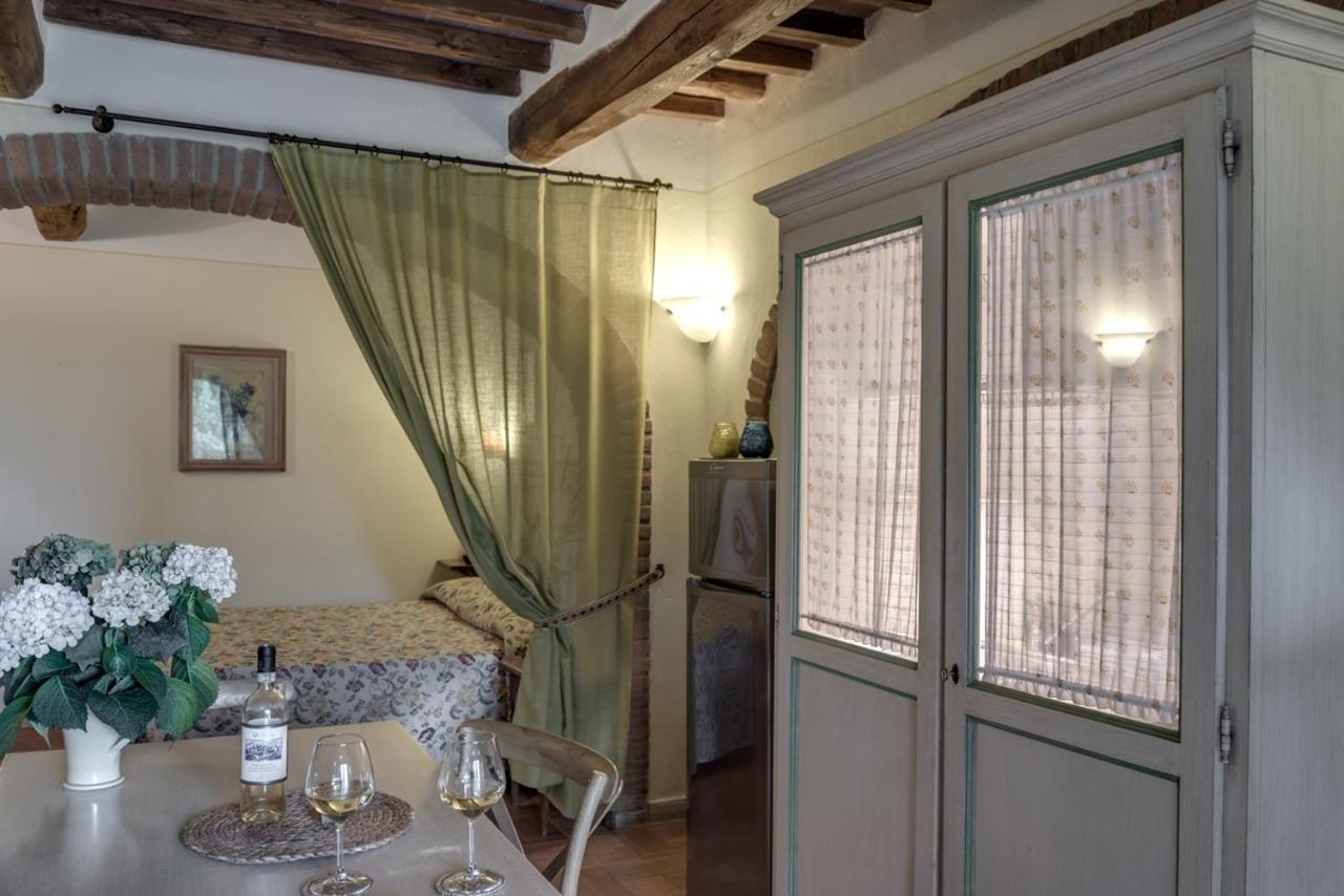 Borgo Al Cerro Aparthotel Casole d'Elsa Bagian luar foto