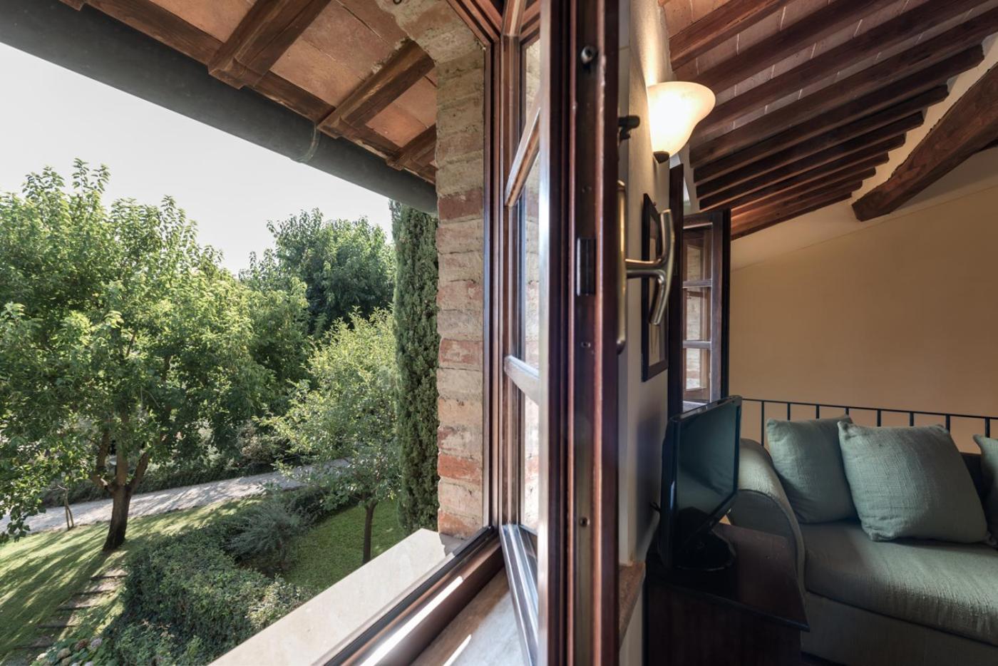 Borgo Al Cerro Aparthotel Casole d'Elsa Bagian luar foto