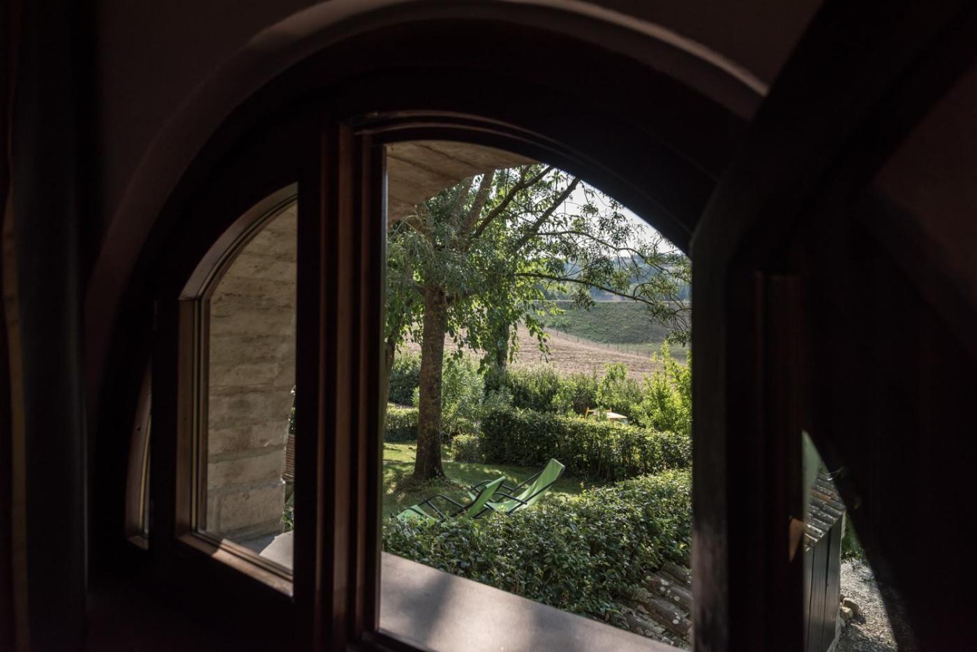 Borgo Al Cerro Aparthotel Casole d'Elsa Bagian luar foto